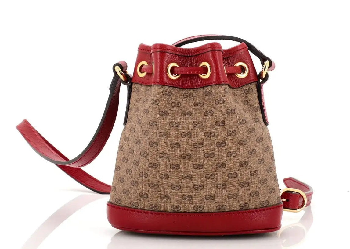 Gucci - Doraemon Bucket Bag Bedruckte Mini GG Mini aus beschichtetem Segeltuch